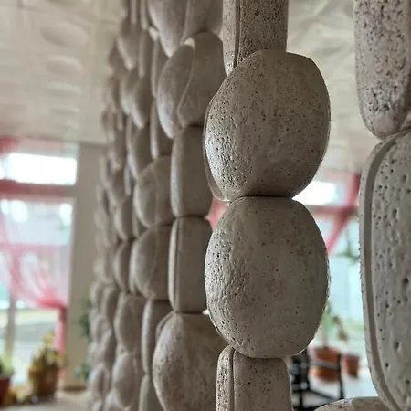 Dahlia Garden Hotel 3*