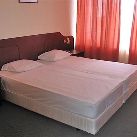 Otel Dahlia Garden 3*