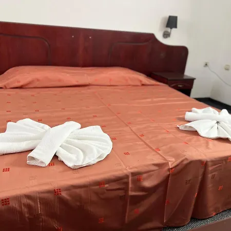 Dahlia Garden Hotel 3*